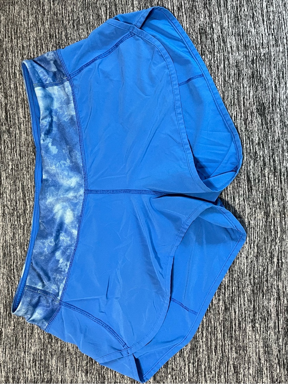 Lululemon 2.5” inseam speed shorts size 8